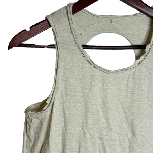 Chaser Sleeveless Tank Top Keyhole Back Vent Raw Hem Gauze Vanilla Ivory Medium - Picture 7 of 16